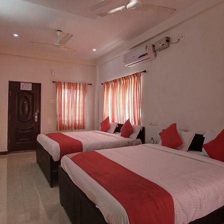 Oyo 42678 Hotel Vasantha Bhavanam Saver Коимбаторе Екстериор снимка