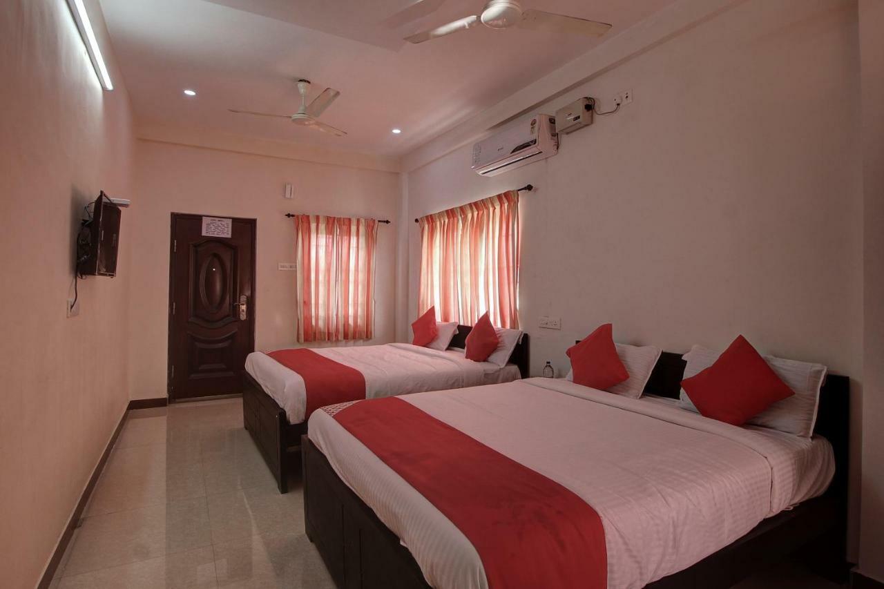 Oyo 42678 Hotel Vasantha Bhavanam Saver Коимбаторе Екстериор снимка