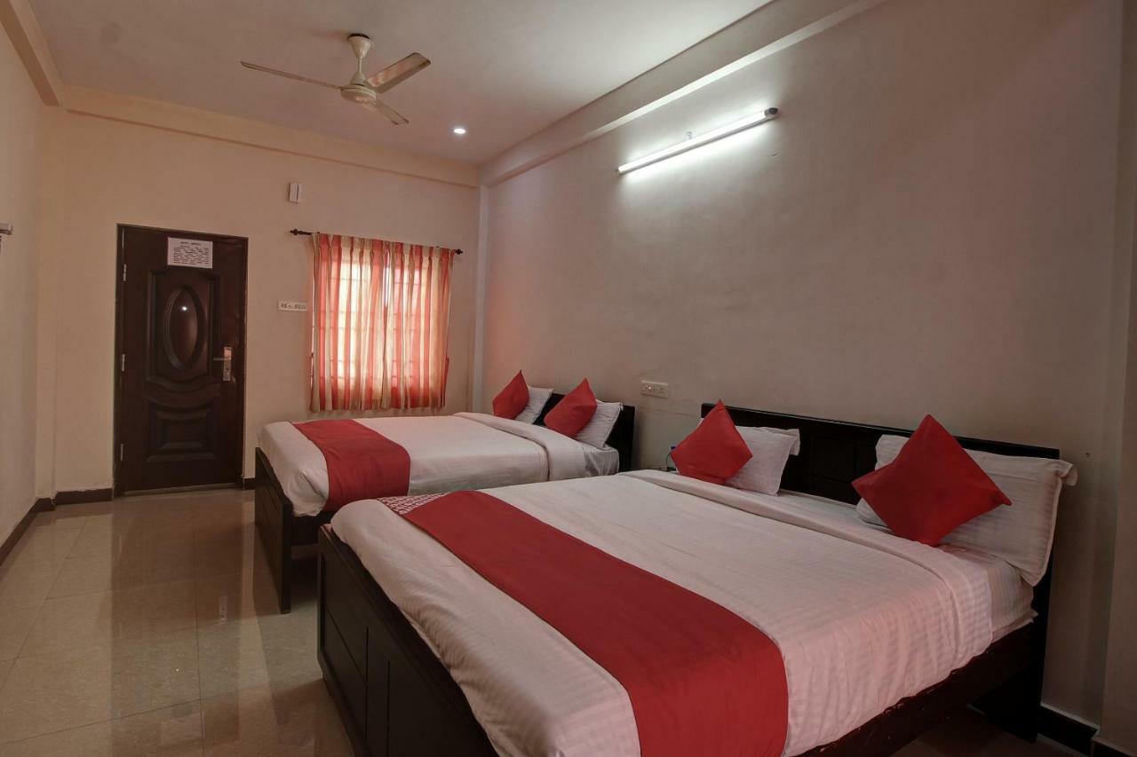 Oyo 42678 Hotel Vasantha Bhavanam Saver Коимбаторе Екстериор снимка